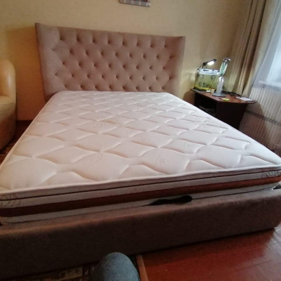 Кровать 1726 BEIGE бежевая с ящиком для белья фото Кровать 1726 BEIGE бежевая с ящиком для белья. Фото №5